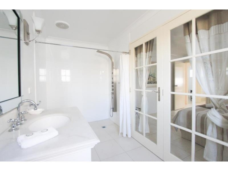 69 Mirrawena Avenue, Bangalee QLD 4703